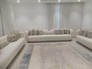 الفرق بين التنجيد اليدوي والتنجيد الالي